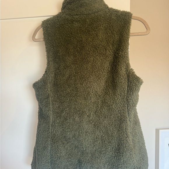 Patagonia Los Gatos fur vest - Picture 3 of 4